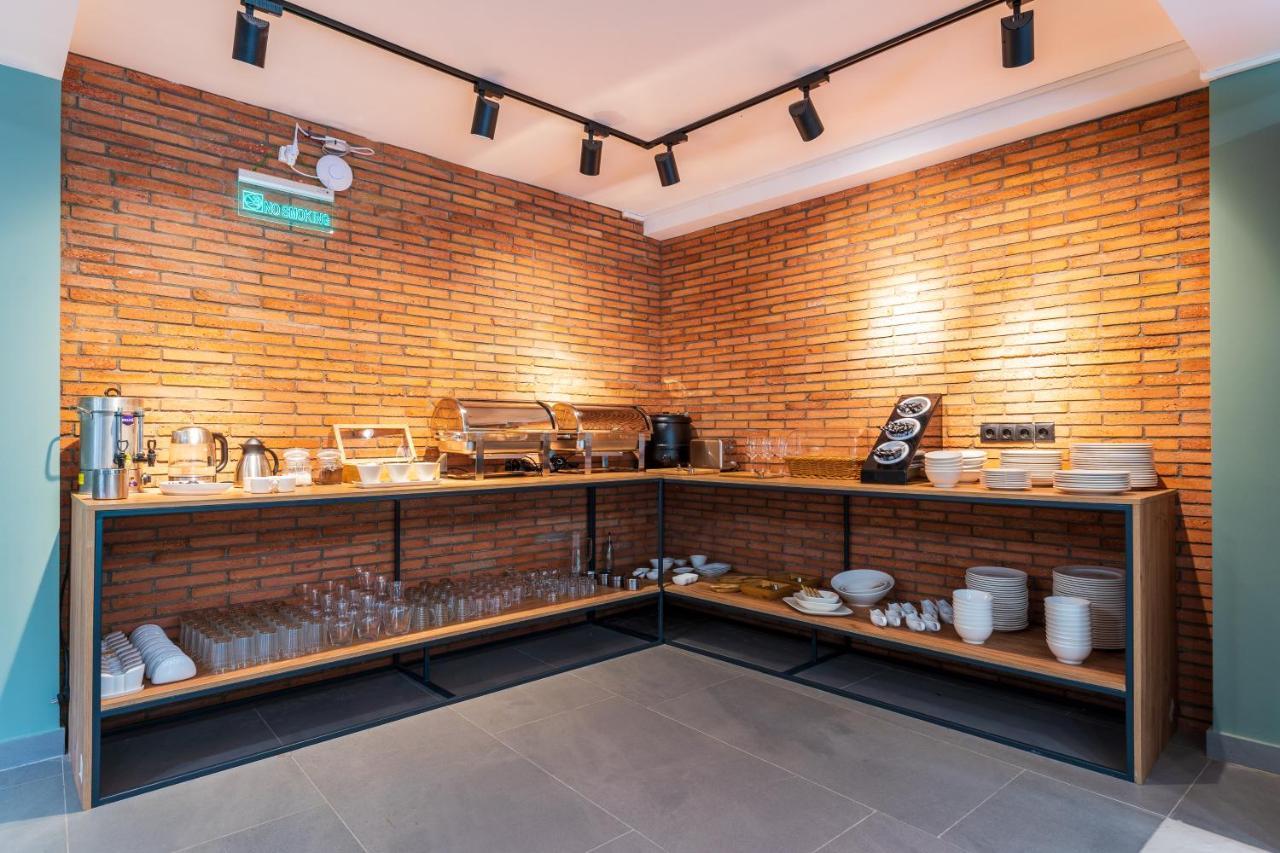 Hotel Latveli Местия Экстерьер фото