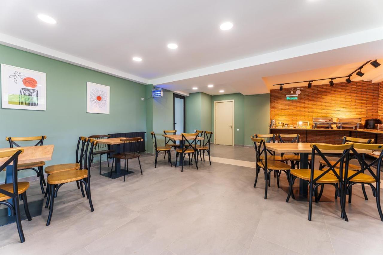 Hotel Latveli Местия Экстерьер фото